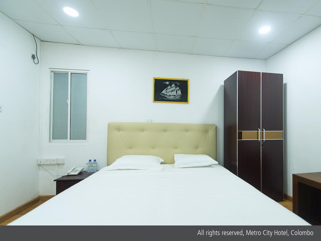 Metro City Hotel Colombo Luaran gambar